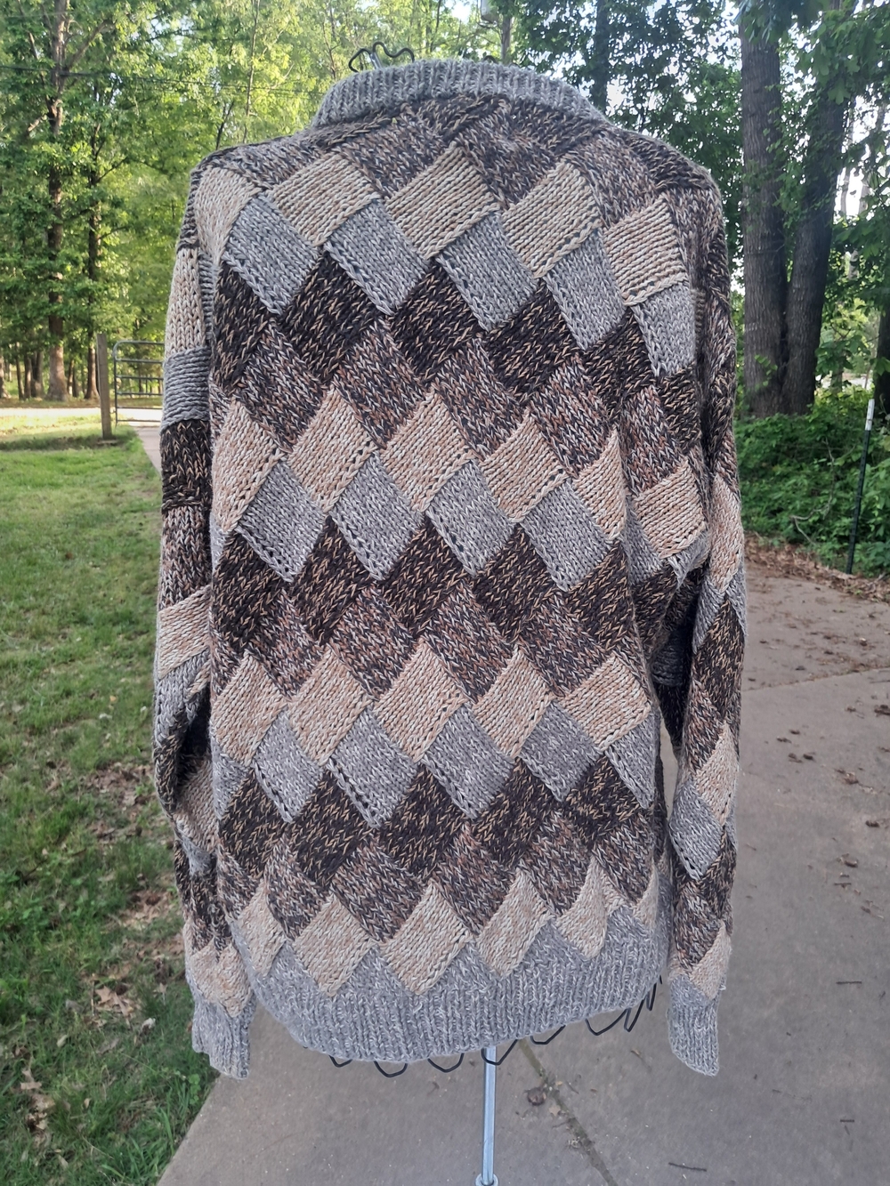 Unique Vintage Handknit Sweater - Picture 2 of 9